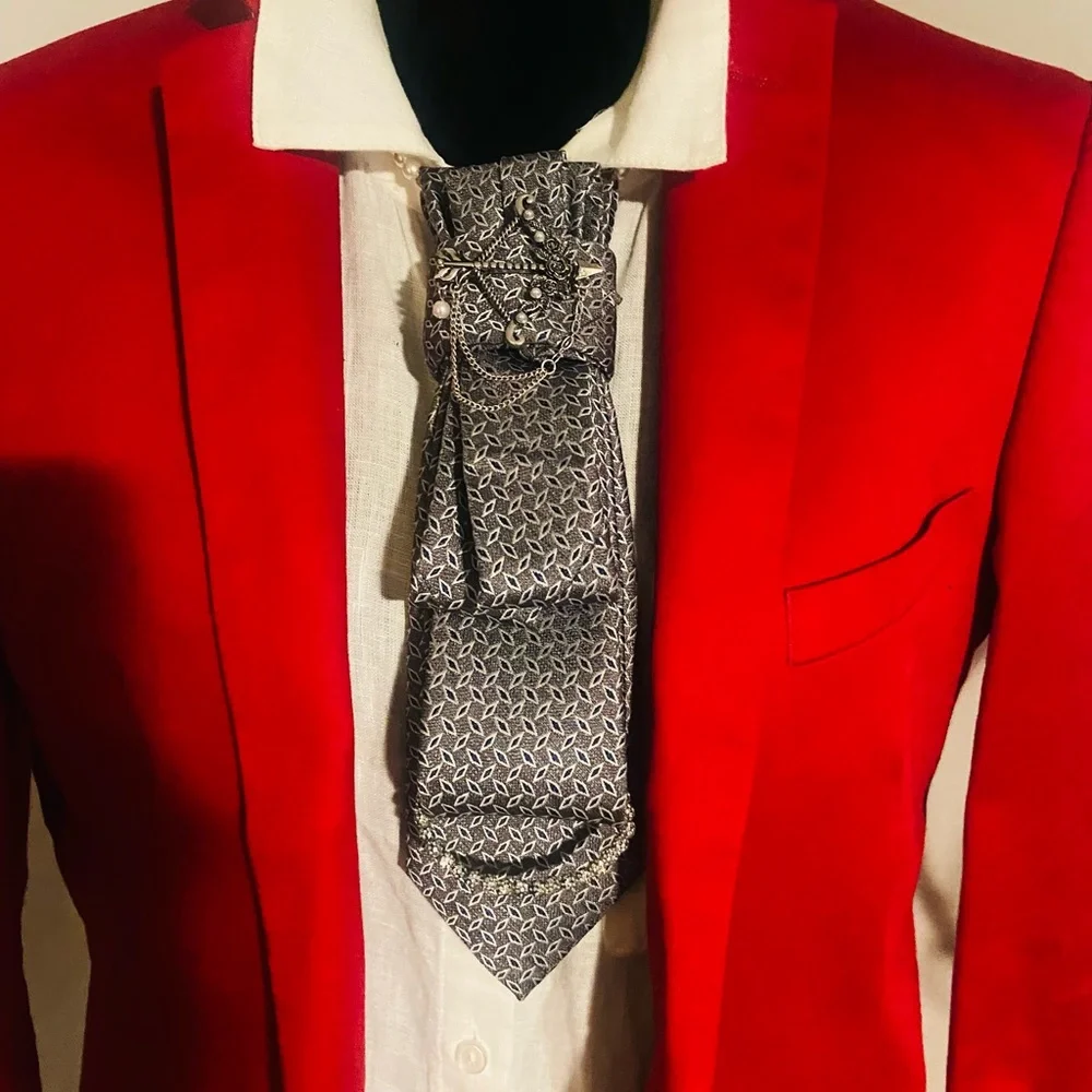 Patterned Tie - Picture 2 of 2